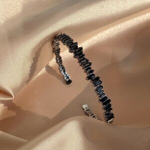 BRAND NEW Rakol Cubic Zirconia Decor
Cuff Bangle